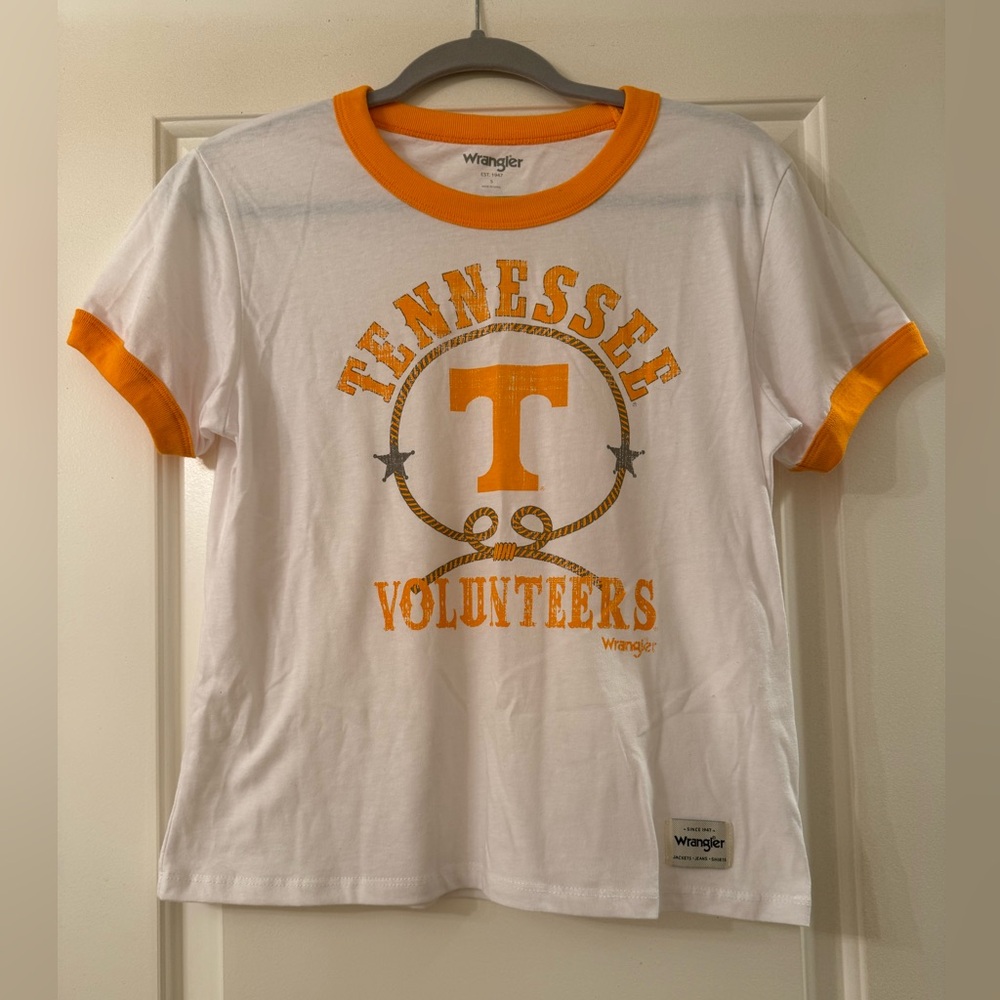 Wrangler Women’s White and Orange Tennessee Volunteers T-Shirt